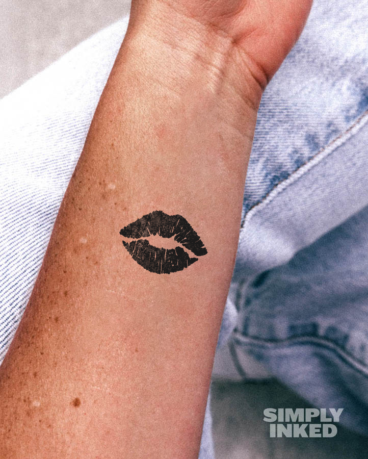 Kiss Me - Semi Permanent
